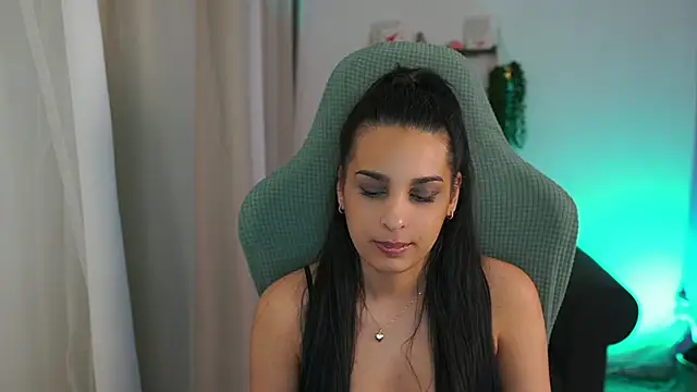 mila  denver online show from 22, 3, 2025