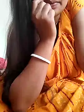 Snapshot of Priya_2222 chatting on 6, 2, 2025 Priya 2222 online show from 6, 2, 2025