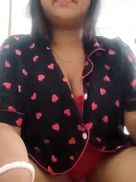 Snapshot of Priya_2222 chatting on 8, 3, 2025 Priya 2222 online show from 8, 3, 2025