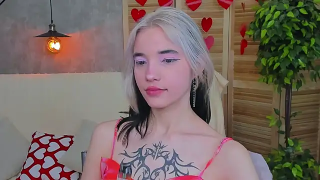 Snapshot of as1an_girlfriend chatting on 14, 2, 2025 as1an girlfriend online show from 14, 2, 2025