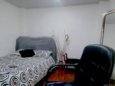 Hanna-33 online show from 14, 9, 2025