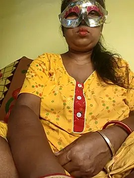 Snapshot of tinabhabhi chatting on 18, 4, 2026 tinabhabhi online show from 18, 4, 2026