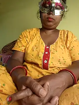 Snapshot of tinabhabhi chatting on 24, 4, 2026 tinabhabhi online show from 24, 4, 2026