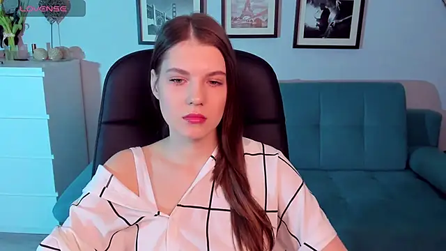 BellaSweetHeart online show from 7, 3, 2025