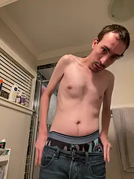 Snapshot of tallnerdyguy chatting on 23, 7, 2026 tallnerdyguy online show from 23, 7, 2026