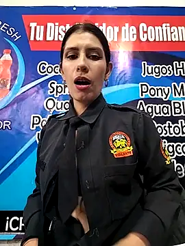 Alysson-- online show from 17, 9, 2025