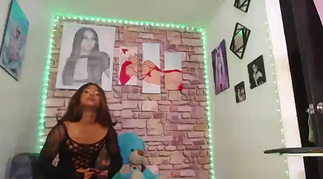 vixenxqueens online show from 2, 3, 2025