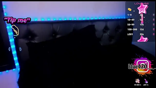 Snapshot of Skyler__blue4 chatting on 4, 12, 2024 Skyler  blue4 online show from 4, 12, 2024