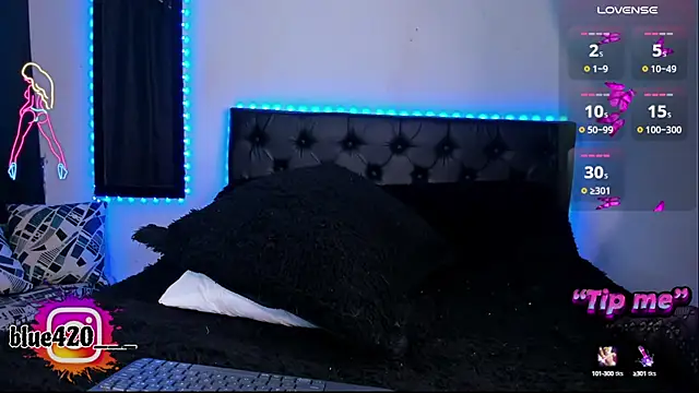 Snapshot of Skyler__blue4 chatting on 7, 1, 2025 Skyler  blue4 online show from 7, 1, 2025