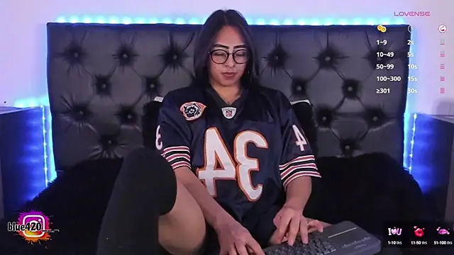 Snapshot of Skyler__blue4 chatting on 4, 3, 2025 Skyler  blue4 online show from 4, 3, 2025