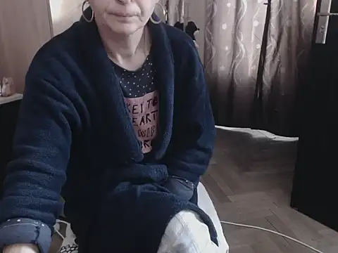 Snapshot of HornyClitX chatting on 18, 1, 2026 HornyClitX online show from 18, 1, 2026