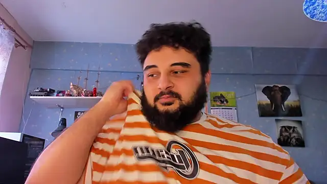 Snapshot of teddy_alan chatting on 6, 2, 2025 teddy alan online show from 6, 2, 2025