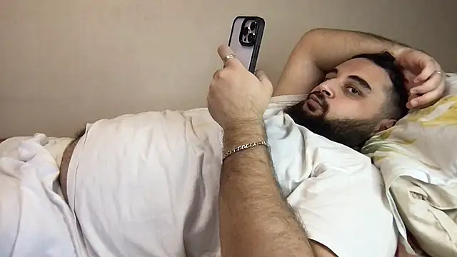 Snapshot of teddy_alan chatting on 14, 9, 2025 teddy alan online show from 14, 9, 2025