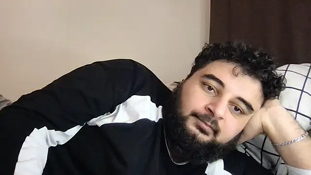 Snapshot of teddy_alan chatting on 1, 12, 2025 teddy alan online show from 1, 12, 2025