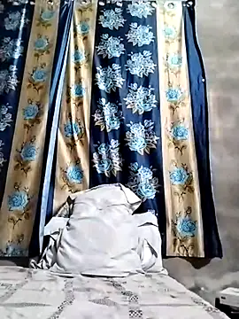 Snapshot of Cute-Ridhima chatting on 3, 2, 2025 Cute-Ridhima online show from 3, 2, 2025