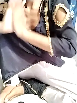 Snapshot of Cute-Ridhima chatting on 9, 3, 2025 Cute-Ridhima online show from 9, 3, 2025