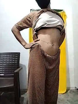 Snapshot of Cute-Ridhima chatting on 15, 10, 2025 Cute-Ridhima online show from 15, 10, 2025