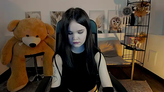 Elainebeness online show from 26, 11, 2025