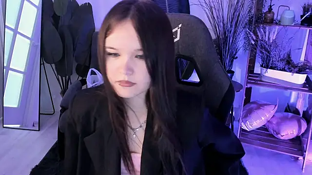 Snapshot of Elainebeness chatting on 7, 8, 2026 Elainebeness online show from 7, 8, 2026
