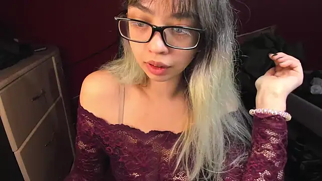 Ad0re Me online show from 23, 10, 2025