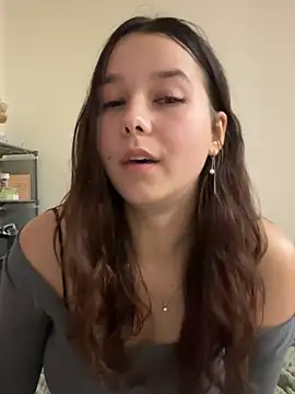 PoppyRobinson online show from 20, 12, 2024