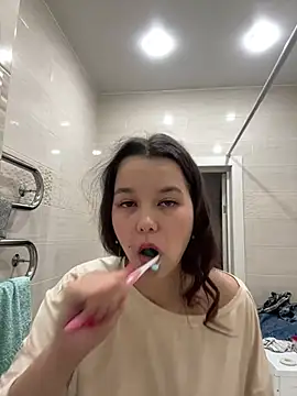 PoppyRobinson online show from 21, 12, 2024