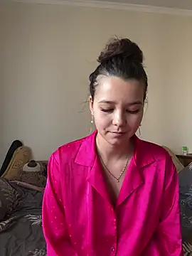 PoppyRobinson online show from 22, 12, 2024