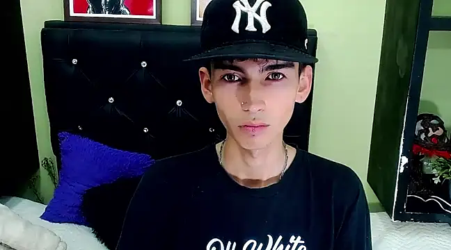 ttimy x boy online show from 3, 3, 2025