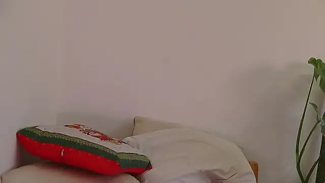 Miss oliviaa online show from 11, 12, 2024