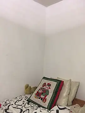 Miss oliviaa online show from 11, 1, 2025