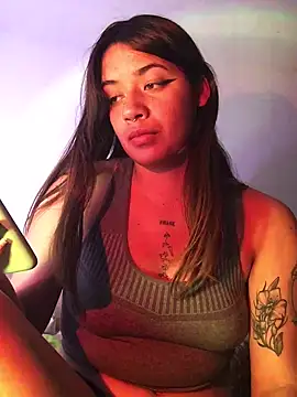 Miss oliviaa online show from 7, 2, 2025