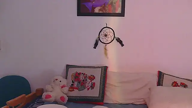 Miss oliviaa online show from 14, 3, 2025