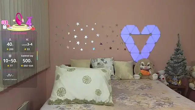  Loves  online show from 10, 11, 2025