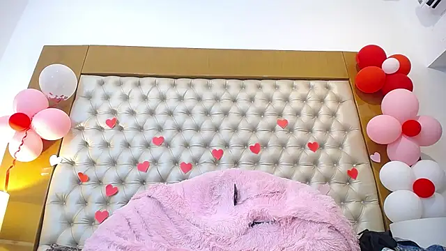 Snapshot of MegannMyerss chatting on 19, 2, 2025 MegannMyerss online show from 19, 2, 2025