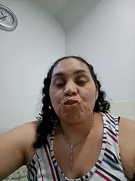 MirandaSoto online show from 4, 5, 2026