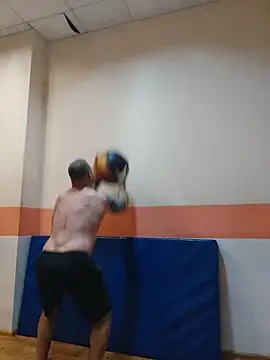 Snapshot of Crek666 chatting on 27, 2, 2026 Crek666 online show from 27, 2, 2026