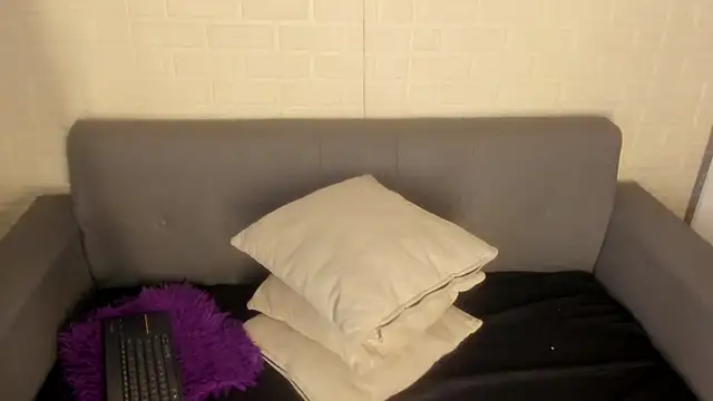 karina gomez 18 online show from 14, 12, 2025