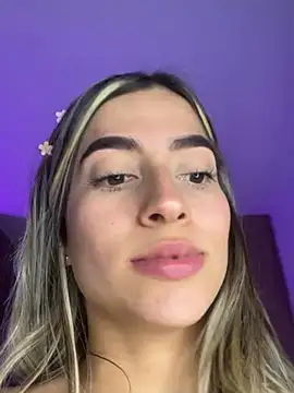 Snapshot of Issabela_G1 chatting on 6, 12, 2024 Issabela G1 online show from 6, 12, 2024