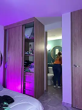 Snapshot of Issabela_G1 chatting on 10, 12, 2024 Issabela G1 online show from 10, 12, 2024