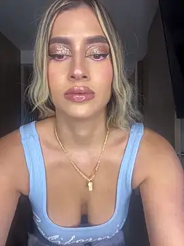 Snapshot of Issabela_G1 chatting on 10, 12, 2024 Issabela G1 online show from 10, 12, 2024