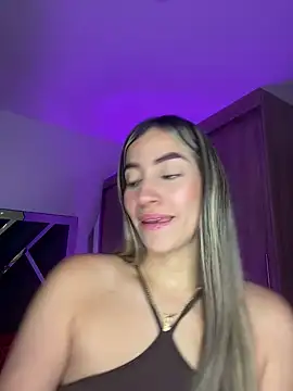 Snapshot of Issabela_G1 chatting on 19, 12, 2024 Issabela G1 online show from 19, 12, 2024