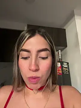 Snapshot of Issabela_G1 chatting on 22, 12, 2024 Issabela G1 online show from 22, 12, 2024