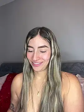 Snapshot of Issabela_G1 chatting on 8, 1, 2025 Issabela G1 online show from 8, 1, 2025