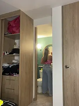 Snapshot of Issabela_G1 chatting on 19, 1, 2025 Issabela G1 online show from 19, 1, 2025