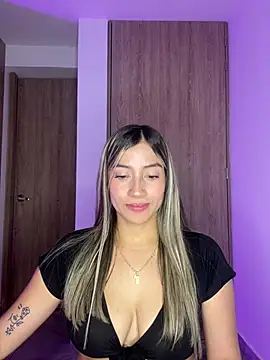 Snapshot of Issabela_G1 chatting on 31, 1, 2025 Issabela G1 online show from 31, 1, 2025