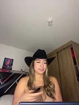 Snapshot of Issabela_G1 chatting on 13, 2, 2025 Issabela G1 online show from 13, 2, 2025