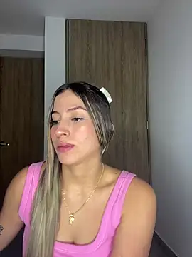 Snapshot of Issabela_G1 chatting on 16, 2, 2025 Issabela G1 online show from 16, 2, 2025