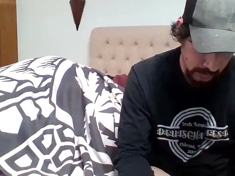 Snapshot of Curved4Pleasure chatting on 4, 3, 2025 Curved4Pleasure online show from 4, 3, 2025