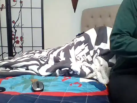 Snapshot of Curved4Pleasure chatting on 11, 3, 2025 Curved4Pleasure online show from 11, 3, 2025