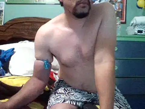 Snapshot of Curved4Pleasure chatting on 8, 10, 2025 Curved4Pleasure online show from 8, 10, 2025